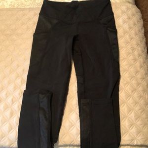 Really cute- work out pants- Ivviva